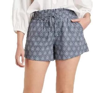 A New Day Women's High-Rise Pull-On Blue and white star patterned shorts